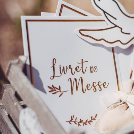 Couverture Livret de messe mon baptême papier texturé gaufré or