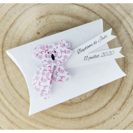 Boîte à dragées berlingot coussin + koala en origami liberty lilas