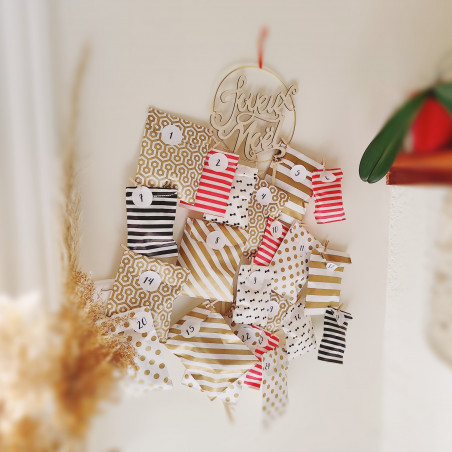 Calendrier de l'avent DIY pochettes doré, rouge, noir,