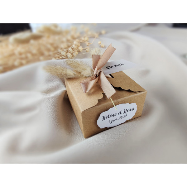 Boîte à dragées kraft en cube + fleurs sechées...