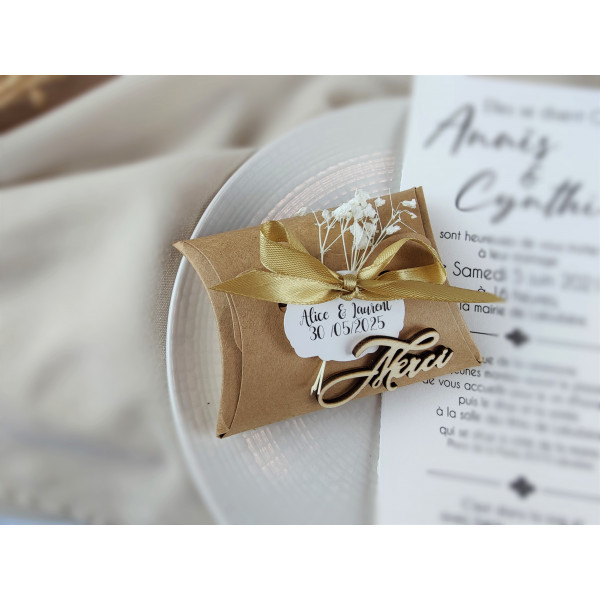 Boîte à dragées personnalisée   kraft + fleurs...
