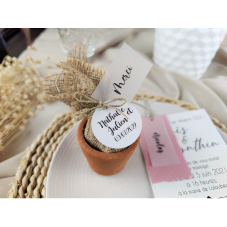 Pot en terre personnalisé + Aumonière en jute avec bombes de graines à planter