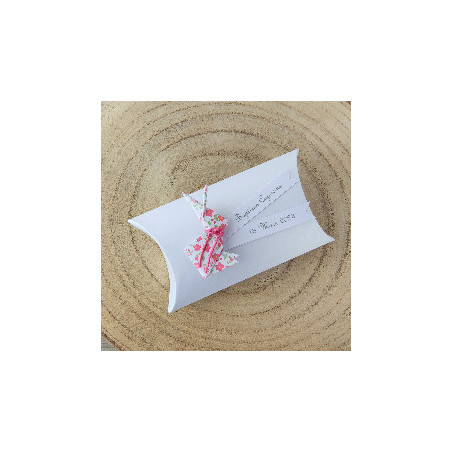 Boîte à dragées personnalisée coussin+lapin en origami papier liberty fuchsia-