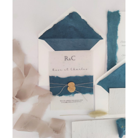 Faire part mariage élégant en papier chiffon coton bord déchirés bleu canard doré