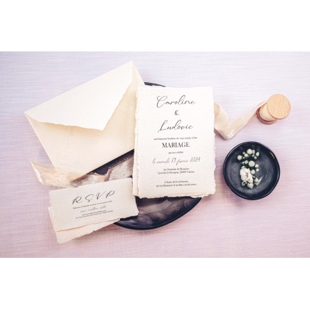 Menu de mariage Collection Charme Intemporel en papier fait-main écru