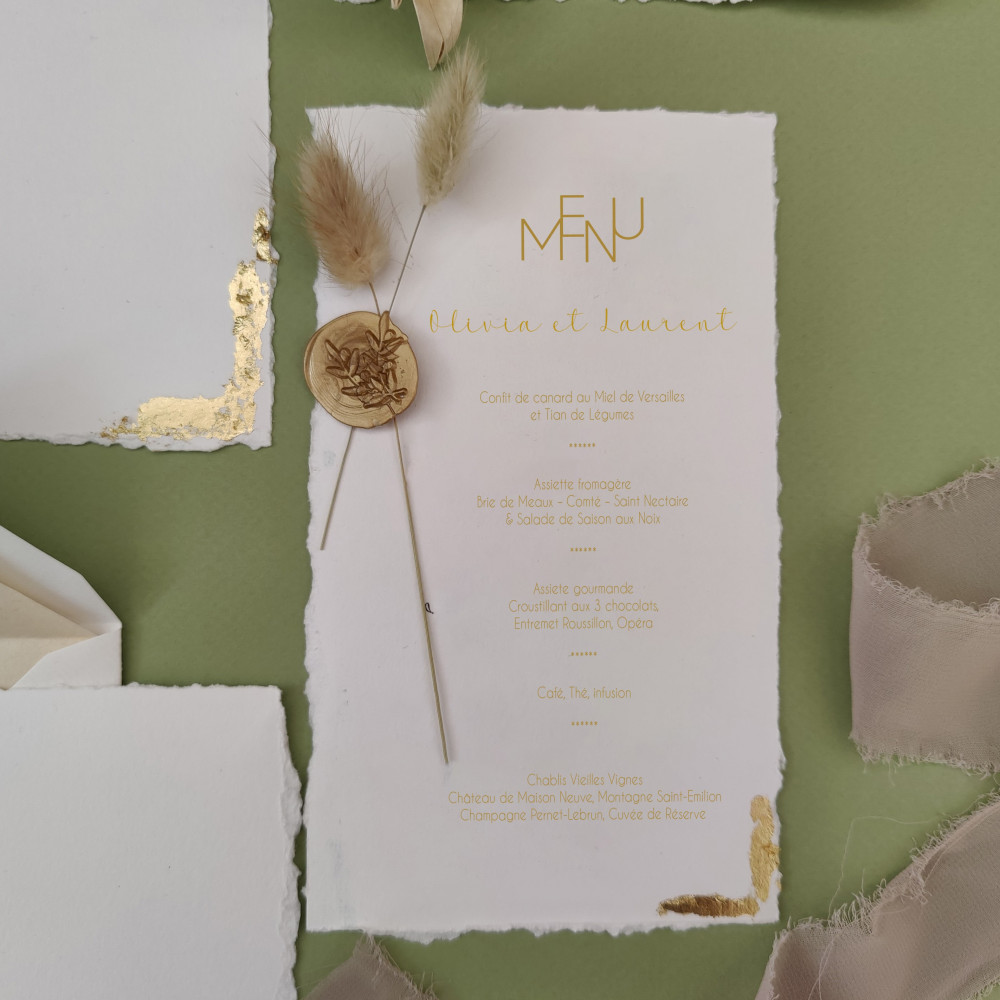 menu mariage doré fleur séchées  artisanal bord déchirés élégant cachet de cire lagurus