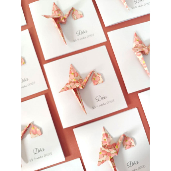 Faire part naissance chic pour fille cigogne en origami en papier japonais fleurs de cerisier
