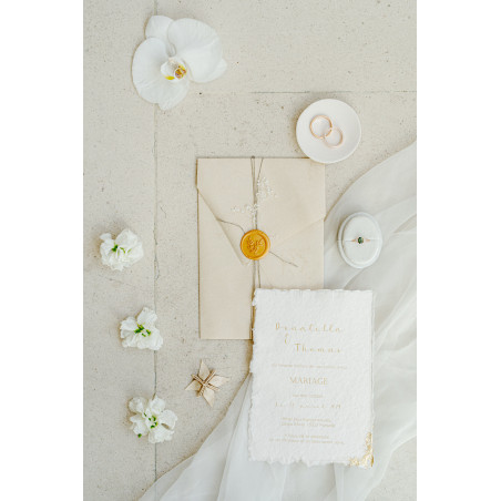 papeterie de mariage doré fleur séchées  artisanal bord déchirés élégant cachet de cire gypsophile