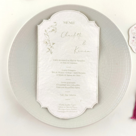 Menu mariage élégant sophistiqué en papier chiffon calligraphie artisanal