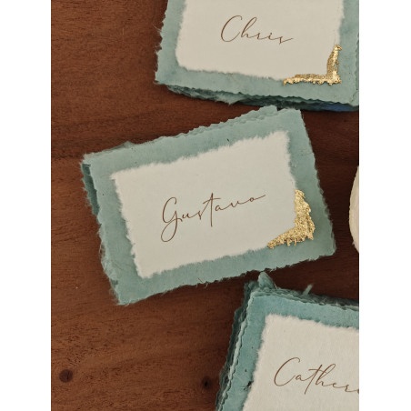 marque place mariage élégant nautique à la mer en papier fait main coton bord déchirés calligraphie bleu dorure