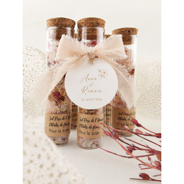 cadeau d'invités mariage chic Tube sel de bain himalaya pétales personnalisé blush