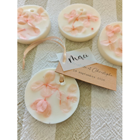 galet Fondant en pétales de fleurs hortensia vieux rose blush cire de soja cadeau invités mariage baptême communion