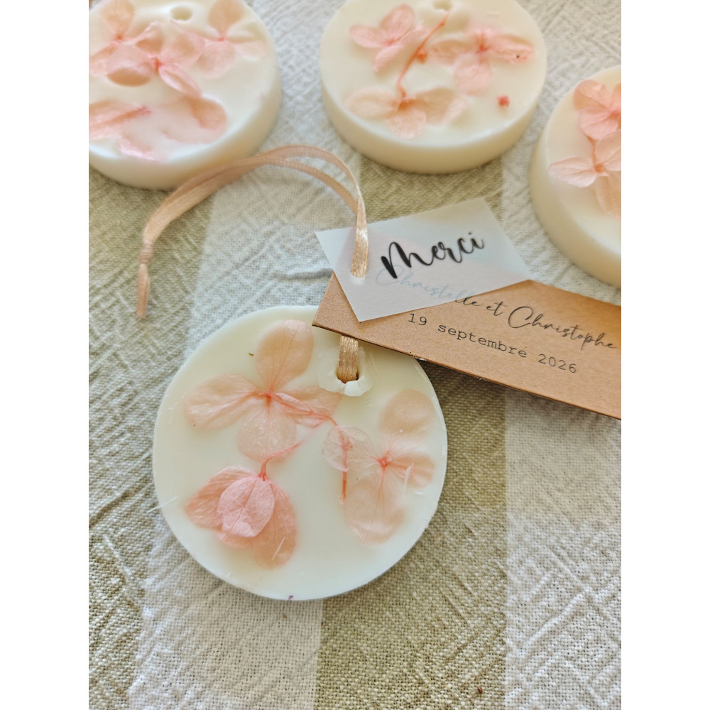 galet Fondant en pétales de fleurs hortensia vieux rose blush cire de soja cadeau invités mariage baptême communion