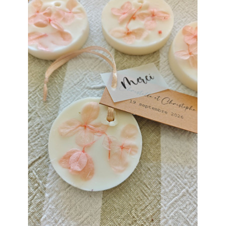 galet Fondant en pétales de fleurs hortensia vieux rose blush cire de soja cadeau invités mariage baptême communion