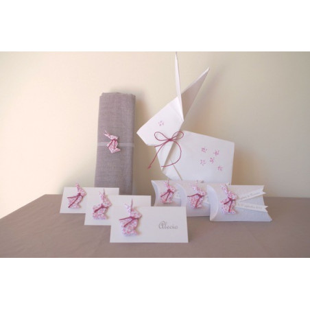 marques-place-lapin-en-origami-liberty-violet-pour-bapteme-anniversaire-decoration-de-table-de-fete