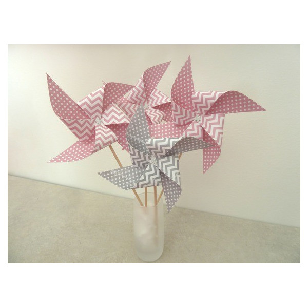 8-pics-moulins-a-vent-a-pois-et-chevron-rose-et-gris-decoration-de-table-de-fete-candy-bar-anniversaire