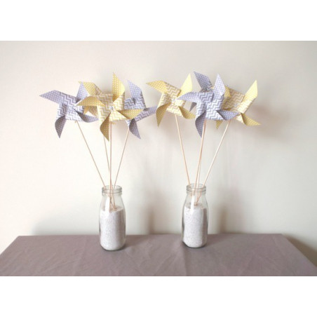 8-pics-moulins-a-vent-a-pois-et-chevron-jaune-moutarde-et-gris-decoration-de-table-de-fete-candy-bar-anniversaire