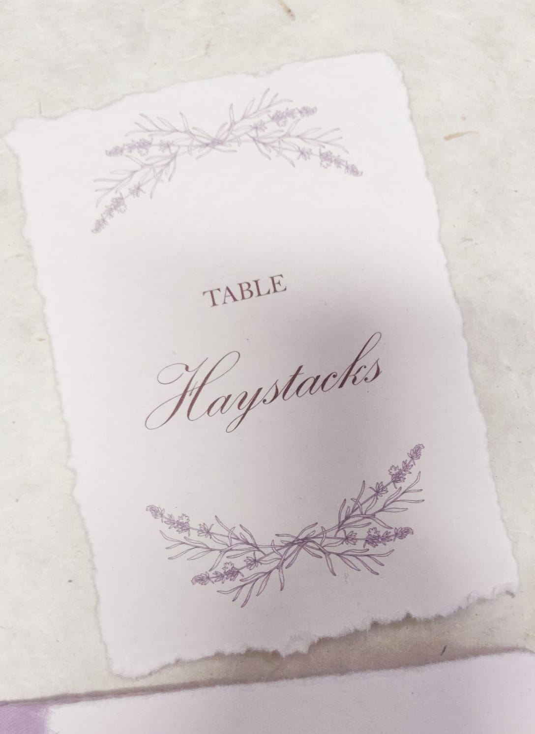 nom de table mariage en papier coton chiffon artisanal fait main lavande