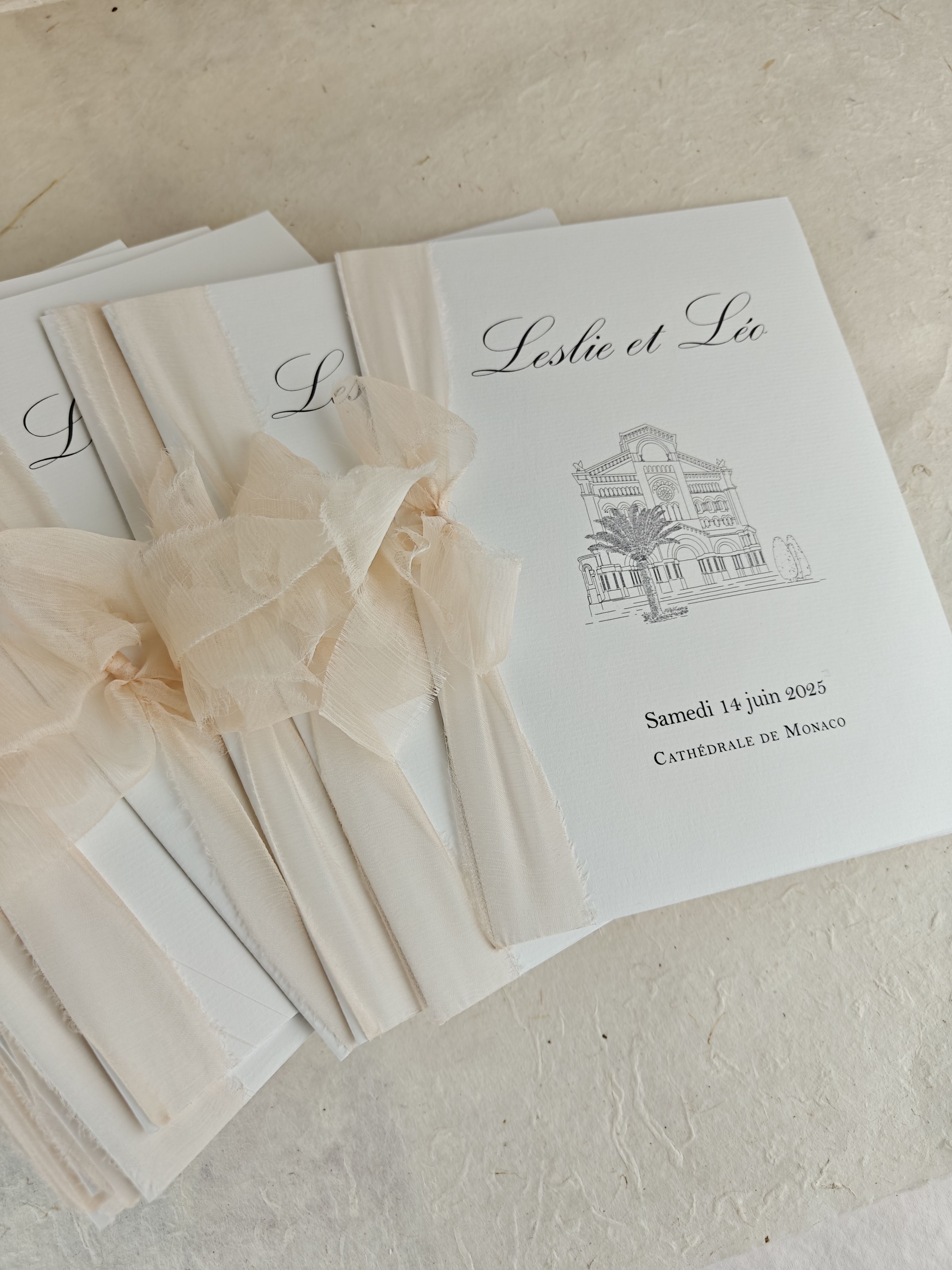 livre de messe avec ruban en soie blush