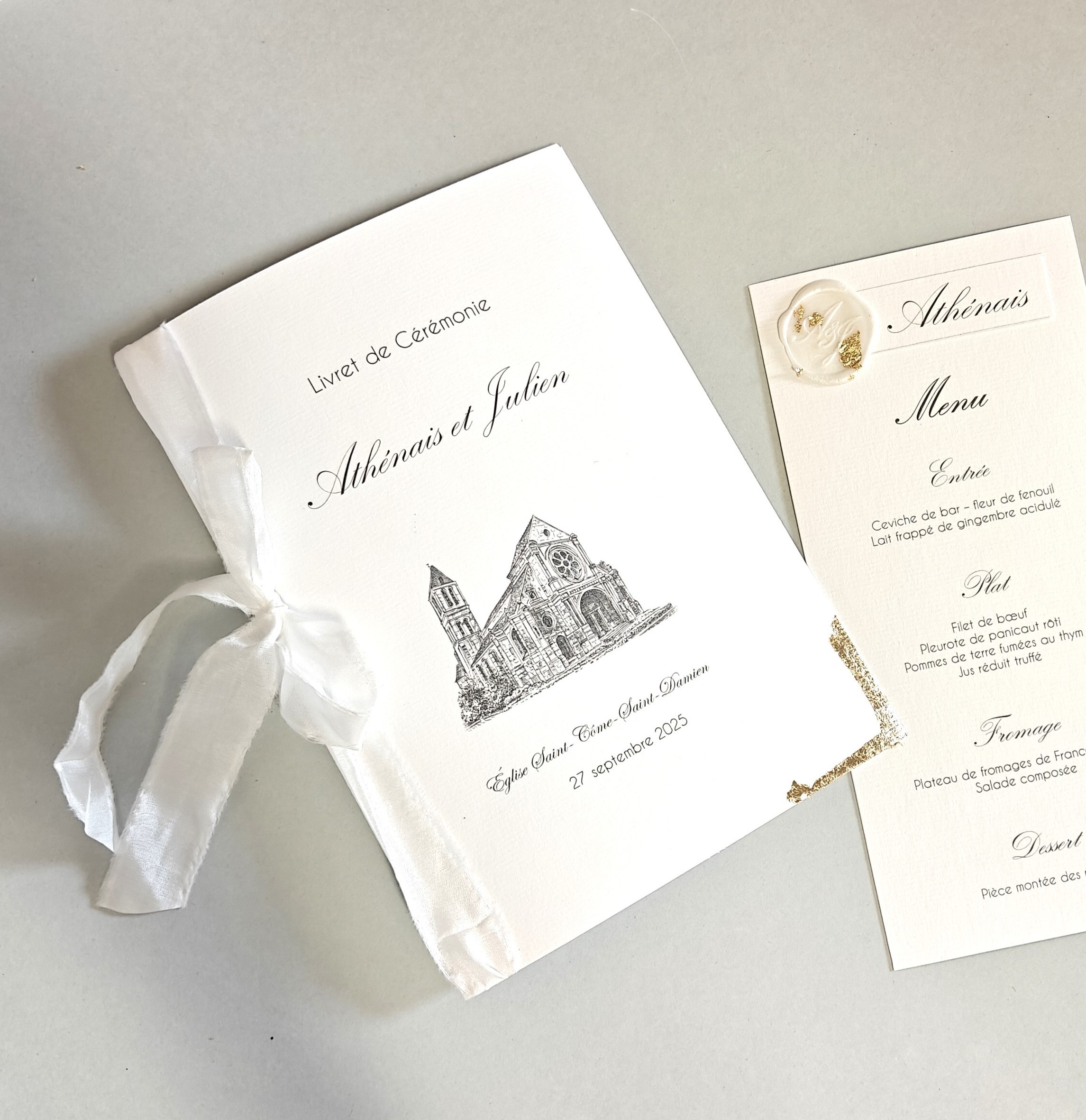 livret de messe avec ruban en soie et dorure